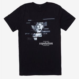 Official Taylor Swift Merch - Reputation Stadium Tour Shirt